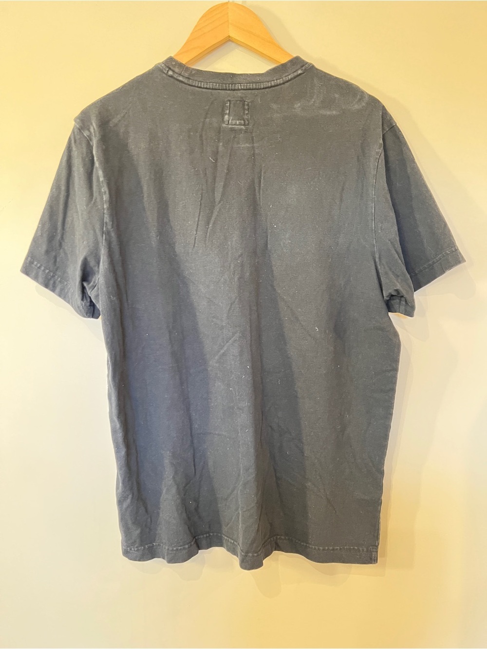 Champion Script Logo T-Shirt Men’s Large Black Vintage Wash Graphic Tee - Picture 6 of 6